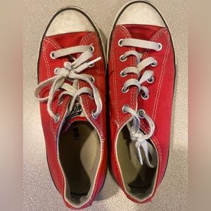 Kids Converse size 2